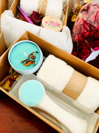 gallery/ayda gift set 11